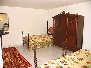 Schlafzimmer mit 3 Betten Schlafzimmer mit 3 Betten