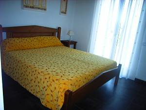 Schlafzimmer mit Doppelbett Schlafzimmer mit Doppelbett