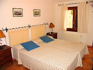 Schlafzimmer mit Doppelbett Schlafzimmer mit Doppelbett
