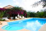 Ebenerdiges Ferienhaus mit Pool