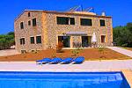 Ferienhaus f�r 14 Personen bei Arta (613)