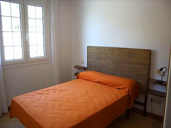 Schlafzimmer mit französischem Bett Schlafzimmer mit französischem Bett