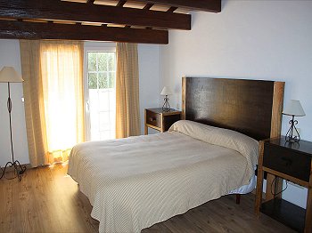 Schlafzimmer mit Doppelbett Schlafzimmer mit Doppelbett