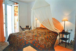 Schlafzimmer mit Einzelbett