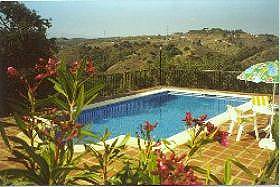 Pool und Poolterrasse