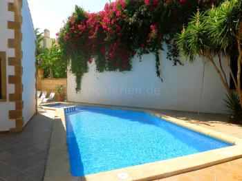 Ferienhaus mit Pool