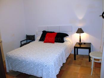 Schlafzimmer mit 2 Einzelbetten