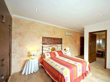 Schlafzimmer mit Bad en Suite
