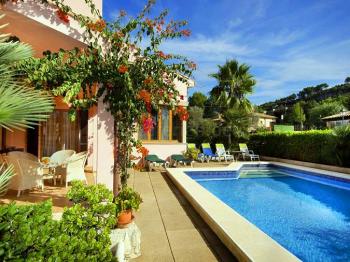 Ferienhaus mit Pool in Cala San Vicente Ferienhaus mit Pool in Cala San Vicente