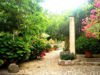 Finca mit Garten