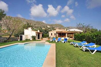 Ferienhaus mit Pool Ferienhaus mit Pool