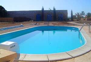 Gro&szlig;er Pool an den Apartments auf Mallorca
