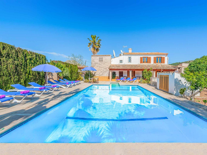 Pool, Klimaanlage, strandnah — Ferienhaus