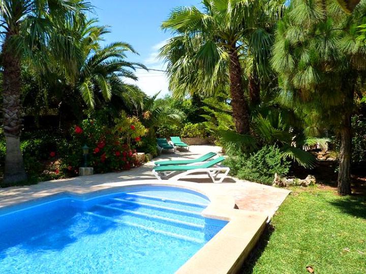 Strandnah Finca mit Pool — Finca