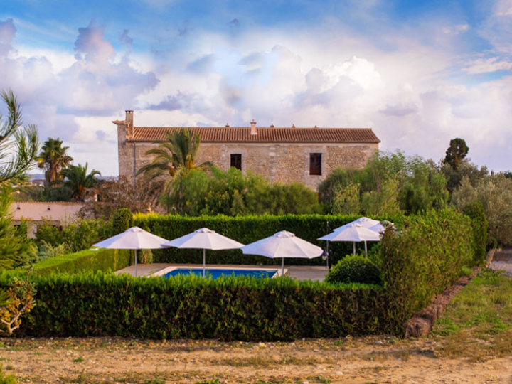 Traditionelle Finca mit 4 Apartments auf Land — Apartment