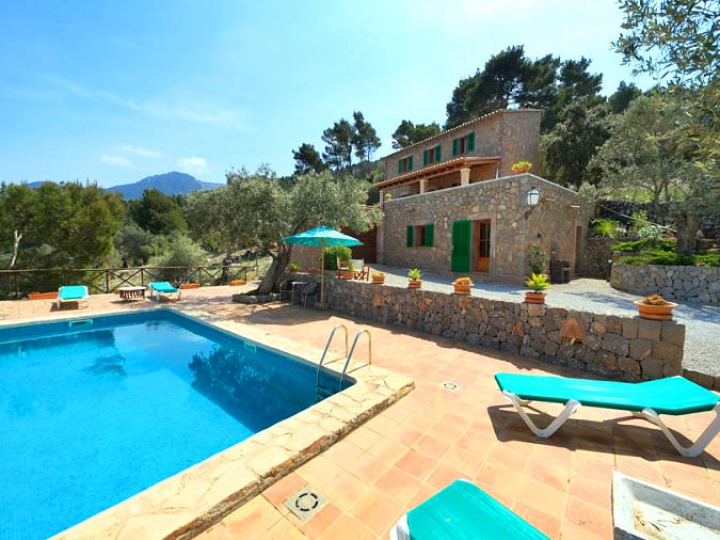 Pool und Klimaanlage  — Ferienhaus
