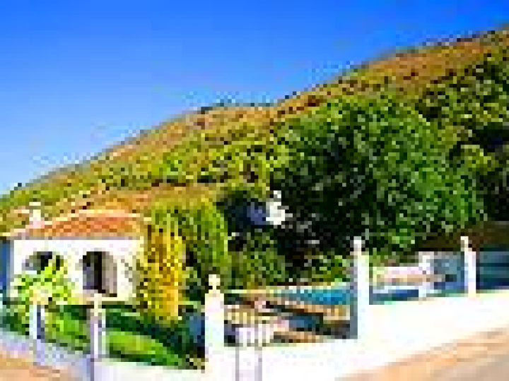 Ferienhaus mit Pool und Internet — Ferienhaus