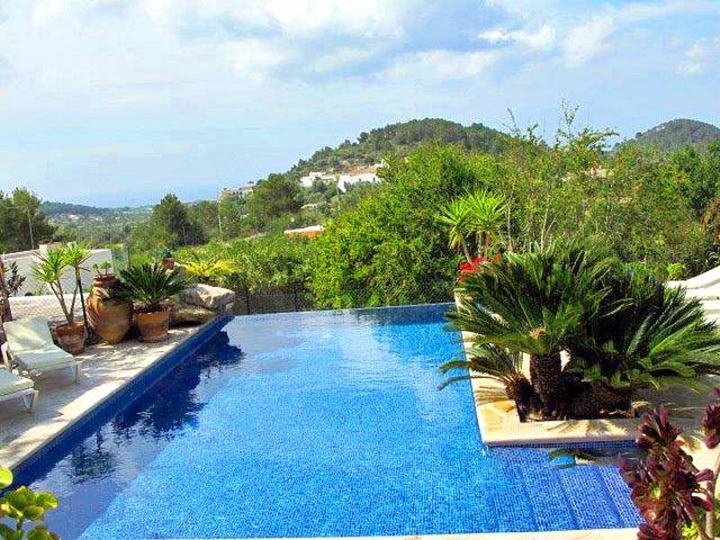Restaurierte Finca mit Pool — Finca