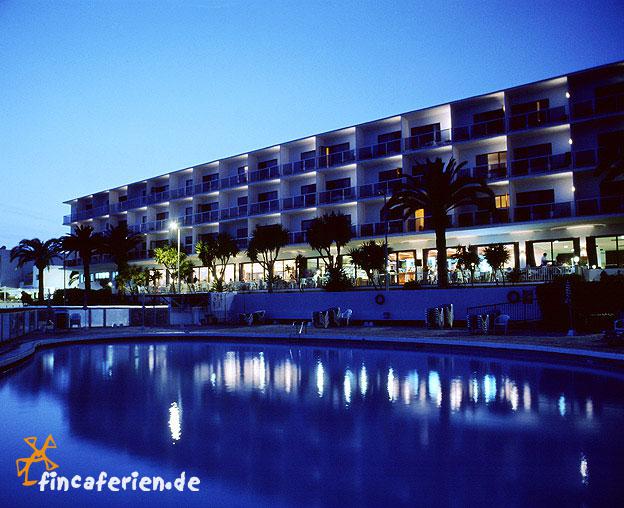 Ibiza Playa Talamanca Hotel Mit Pool Am Strand Zimmer Mit Sat Tv Klimaanlage Und Internetanschluss Hotel 0191 Finca Ibiza De