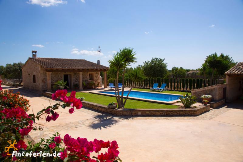 Kleines Ferienhaus Mallorca mit Pool, Santa Margalida (Ferienhaus 0243