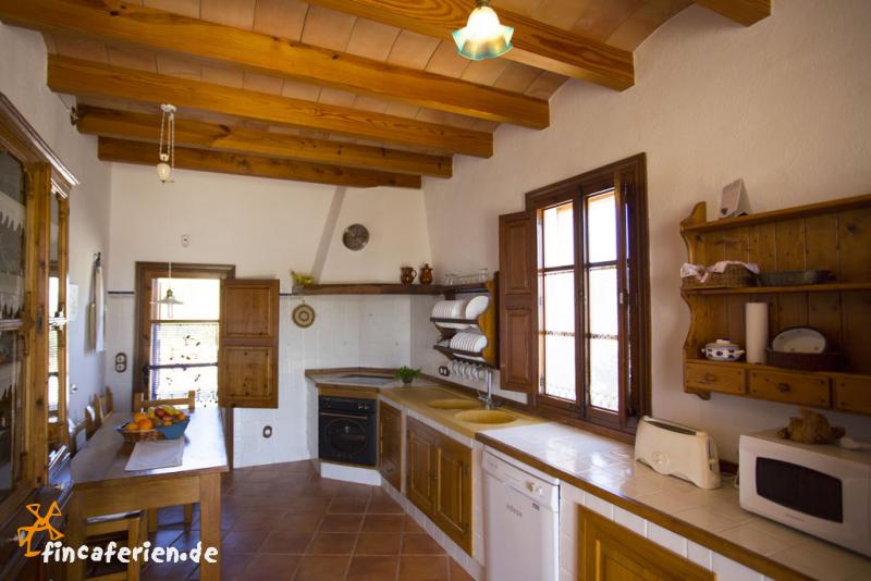 Mallorca Ferienhaus mit Pool kindersicher umzäunt (Ferienhaus 3118