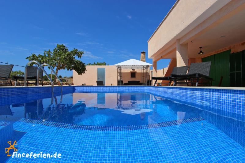Mallorca strandnahe, moderne Finca mit Pool und Klimaanlage - Es ... Mallorca strandnahe, moderne Finca mit Pool und Klimaanlage - Es ...