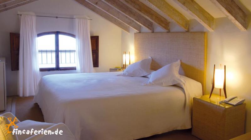 Finca Hotel Am Meer Auf Mallorca 11 Doppelzimmer 5 Suiten Mit Grosser Pool Internetzugang Behindertengerecht Hotel 0330 Fincaferien De