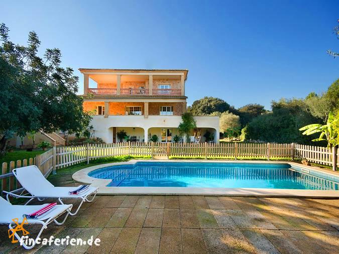 Mallorca großes Ferienhaus, Familienurlaub, strandnah, mit Pool, bis 12