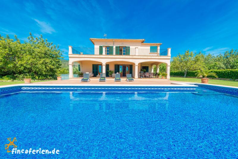 Moderne Finca mit Pool und Zentralheizung bei Lloseta - fincaferien ... Moderne Finca mit Pool und Zentralheizung bei Lloseta - fincaferien ...