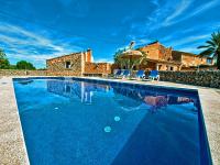Familienfreundliche Finca mit kindersicherem Pool  Familienfreundliche Finca mit kindersicherem Pool