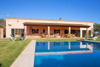 Ferienhaus für 8 Personen mit Pool Ferienhaus für 8 Personen mit Pool