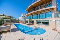 Exklusive Villa mit Pool, Indoor-Pool und Klimaanlage Exklusive Villa mit Pool, Indoor-Pool und Klimaanlage