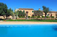 Doppelzimmer auf Finca mit Pool nahe Campos Doppelzimmer auf Finca mit Pool nahe Campos