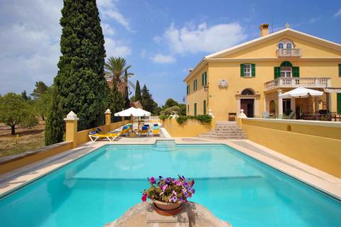 Große Villa mit Pool und Klimaanlage für Yogagruppen und Workshops (Nr. 0466)