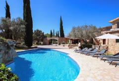 Finca für Familien mit großem Grundstück bei Pollenca (Nr. 0202)