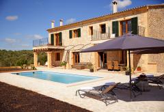 Finca mit Pool in ruhiger Alleinlage bei Manacor (Nr. 0427)