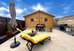 Holzhaus auf Teneriffa mit privatem beheiztem Pool auf einer Weinfinca (Nr. 0704)