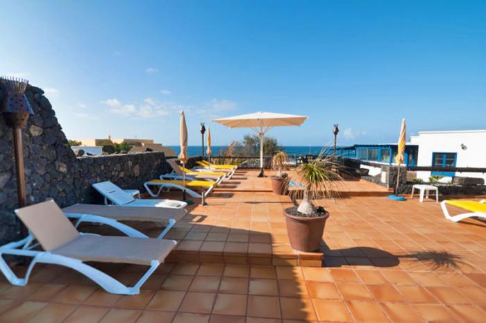 Lanzarote, kleines Hotel am Meer mit Pool und Wlan (Hotel 0848