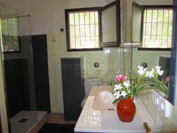 Duschbad im Obergeschoss Duschbad im Obergeschoss