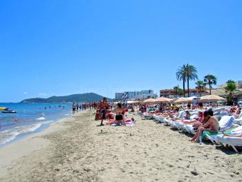 Langer Sandstrand Playa d'en Bossa
