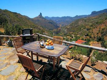 Terrasse mit Blick auf den Roque Nublo