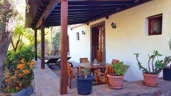 Finca mit privater Terrasse und Internet