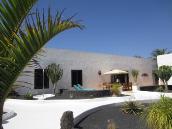 Exklusives Ferienhaus in Tequise