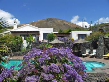 Ferienhaus mit Pool