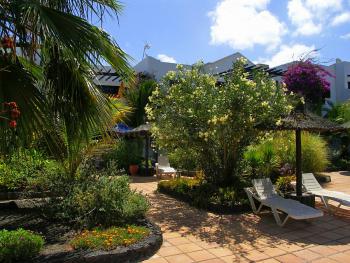 Möblierte Gartenterrasse zum Relaxen