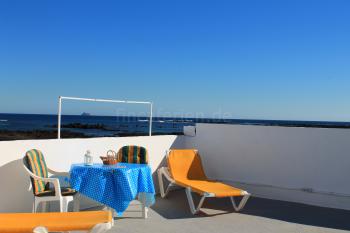 Große Dachterrasse zum Sonnen und Relaxen