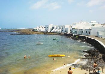 Apartment an der Playa de Órzola