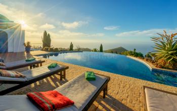 Exklusive Villa mit solarbeheiztem Pool