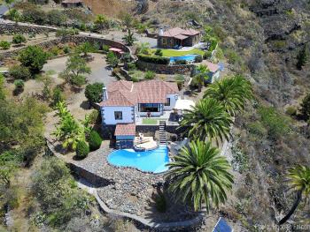 Ferienhaus mit Privatpool 