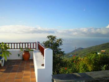 Terrasse mit Panorama- und Meerblick